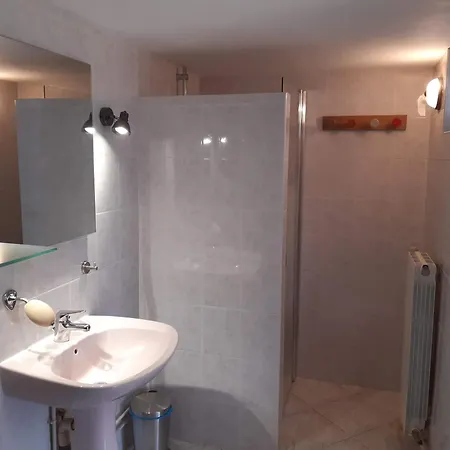 Casa de Férias 80 M2 Au Calme Et 20 Mn De La Landeronde