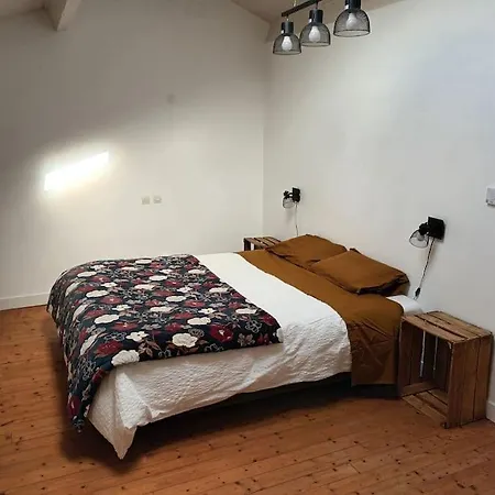 80 M2 Au Calme Et 20 Mn De La Landeronde