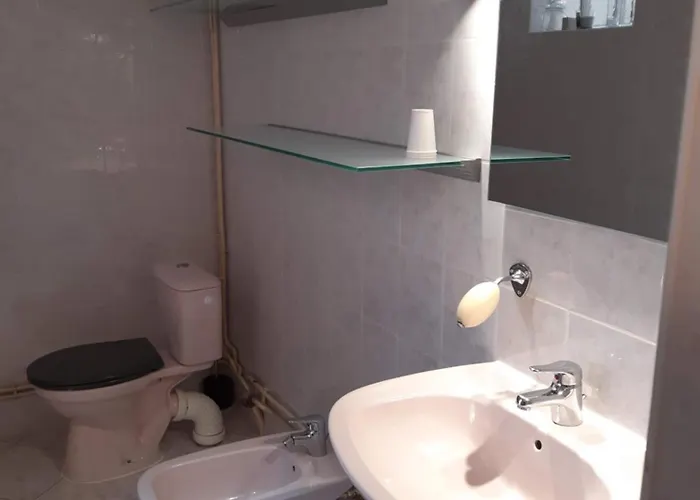 80 M2 Au Calme Et 20 Mn De La