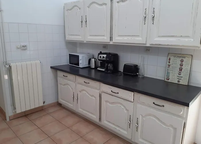 80 M2 Au Calme Et 20 Mn De La * Landeronde