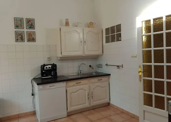 80 M2 Au Calme Et 20 Mn De La